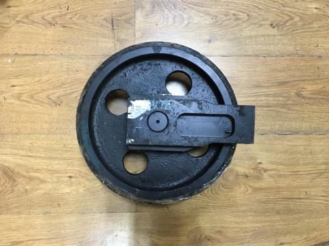 Каток(ленивец) ходовой части XZ200